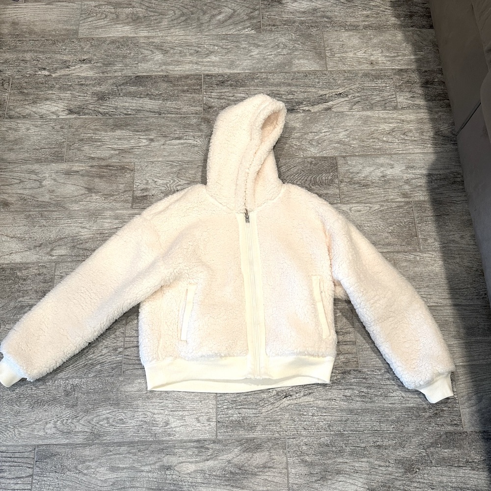 Hollister full zip Sherpa brand new size medium